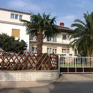 Summer House 2 Apartment